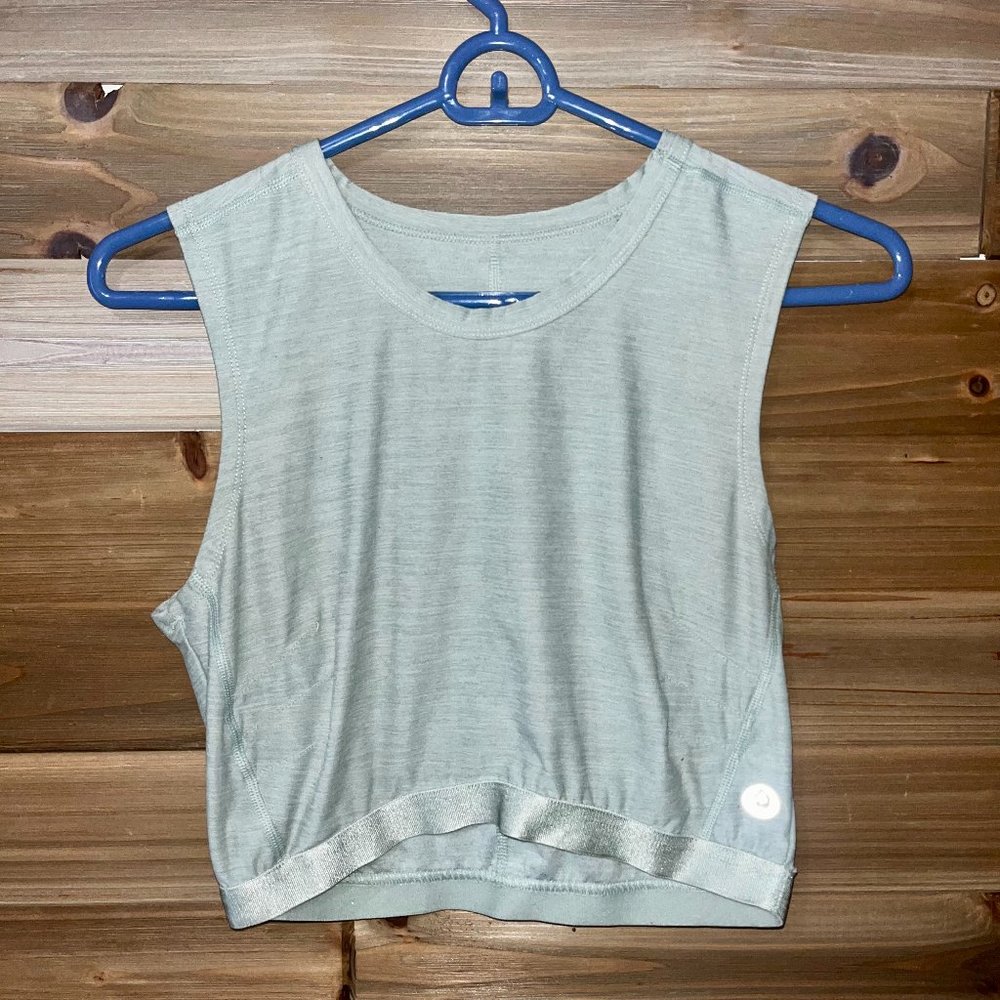 Sleeveless Athletic Crop Top